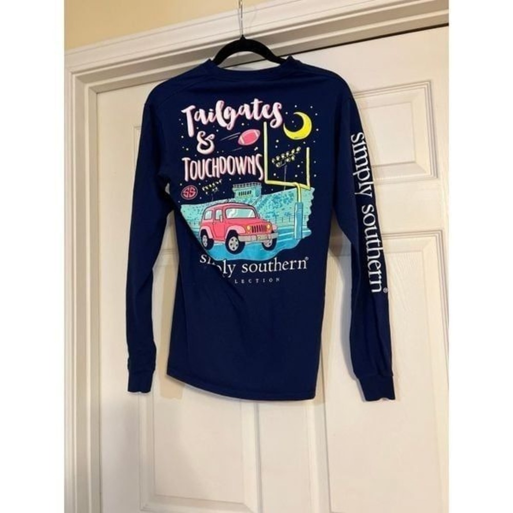 Simply Southern Football Tailgates & Touchdowns Womens Small Long Sleeve T-Shirt